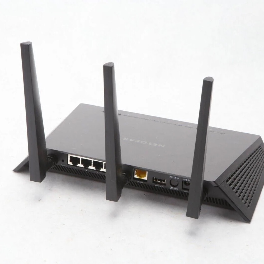 NETGEAR Nighthawk R7000 AC1900 Smart WiFi Router NEW - Picture 3 of 11